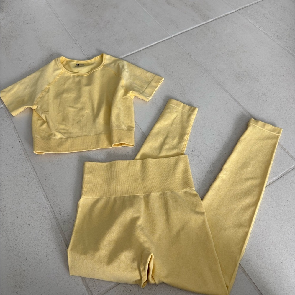 Yellow Active Set - Crop Top & High-Waist Leggings